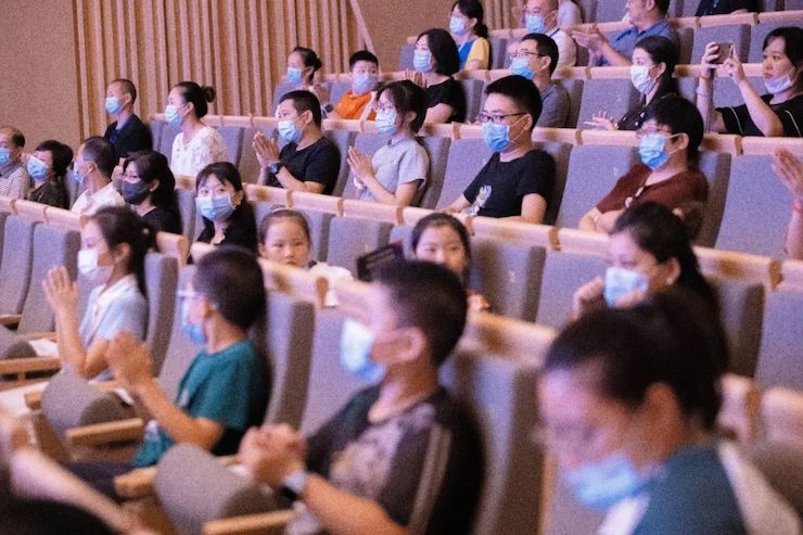 活动报道 | “科技助力，跨越时空”，小鹿纯子携手刘明康共享中日音乐盛宴